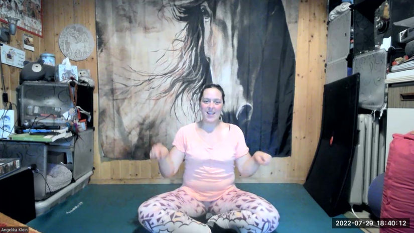 Yoga Pause 2